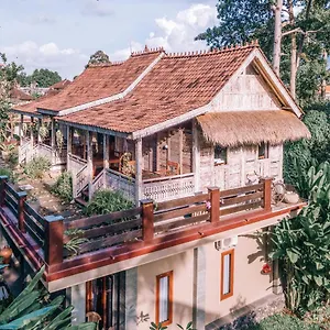 Umah Kayu ** Ubud